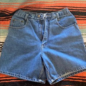 Vintage Chazz mom jean shorts